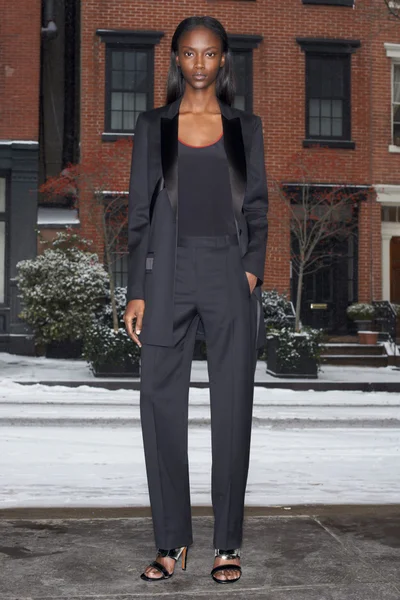 Look 16